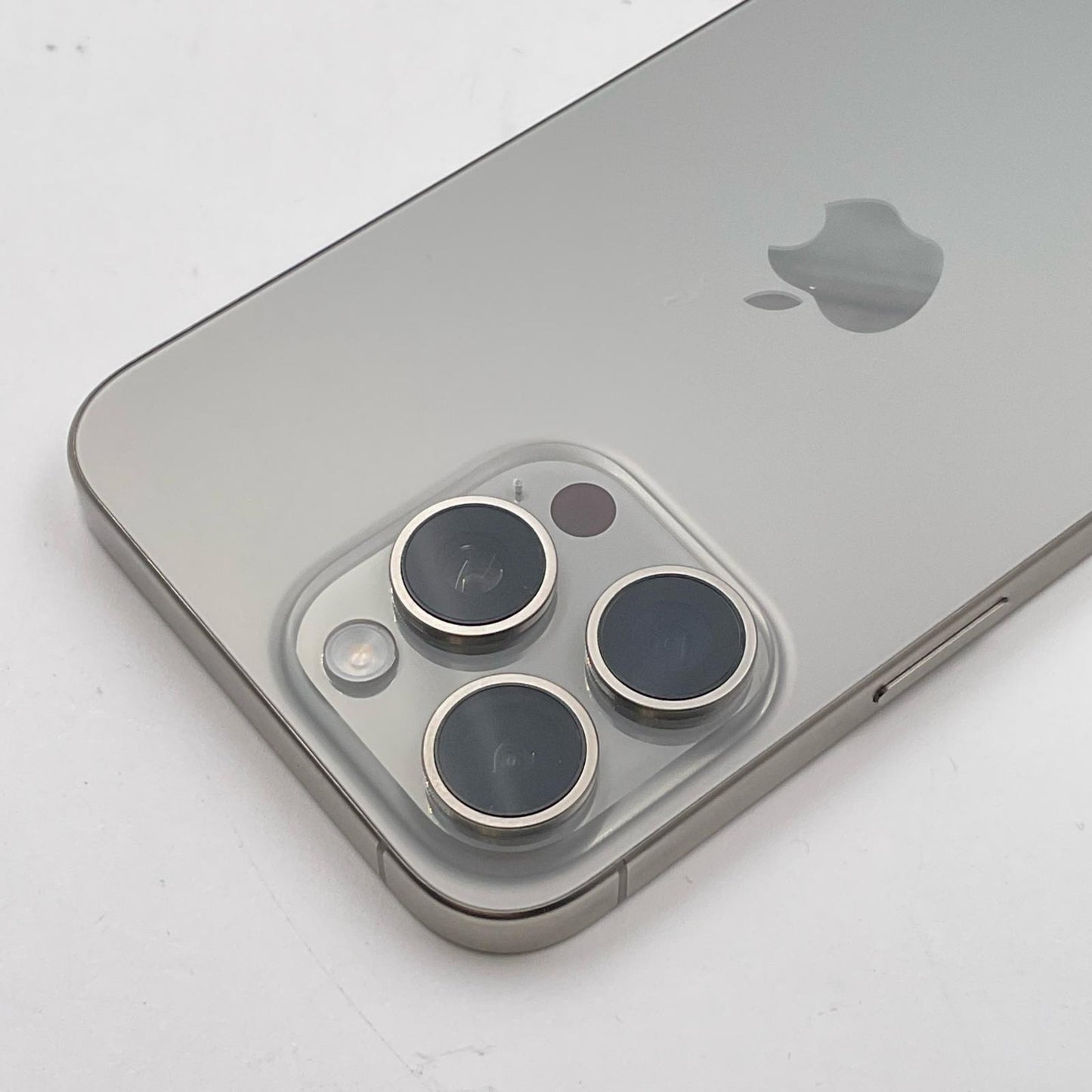 【全額返金保証】【最速発送】Apple iPhone iPhone 15 Pro Max 256GB ナチュラルチタニウム SIMフリー 美品 動作確認済 88%