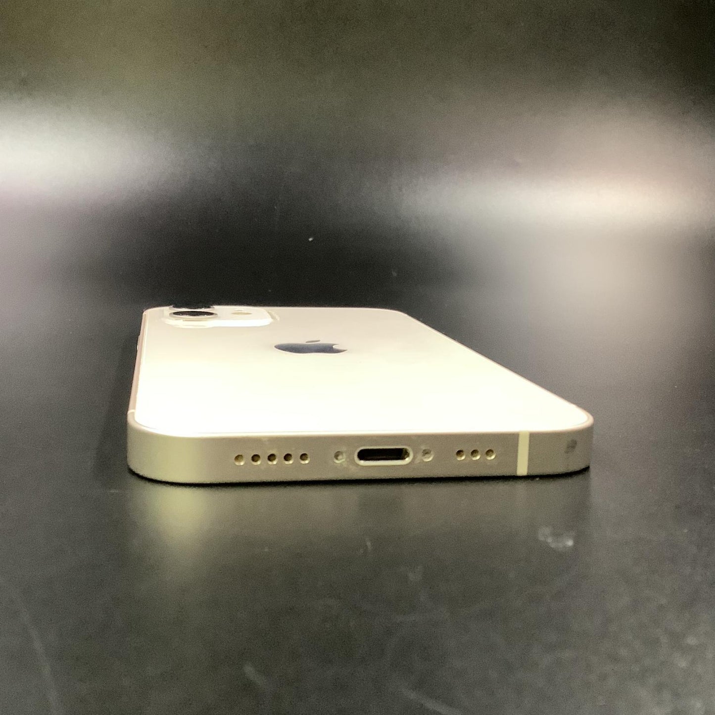 【全額返金保証】【最速発送】Apple iPhone iPhone 12 128GB ホワイト au 動作確認済 82%