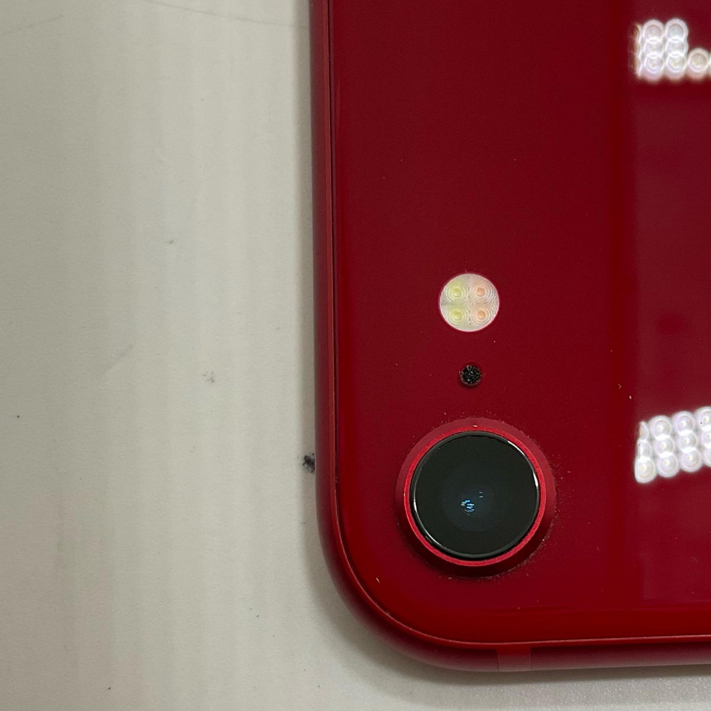【全額返金保証】【最速発送】Apple iPhone iPhone 8 64GB (PRODUCT)RED docomo 白ロム 動作確認済 78%
