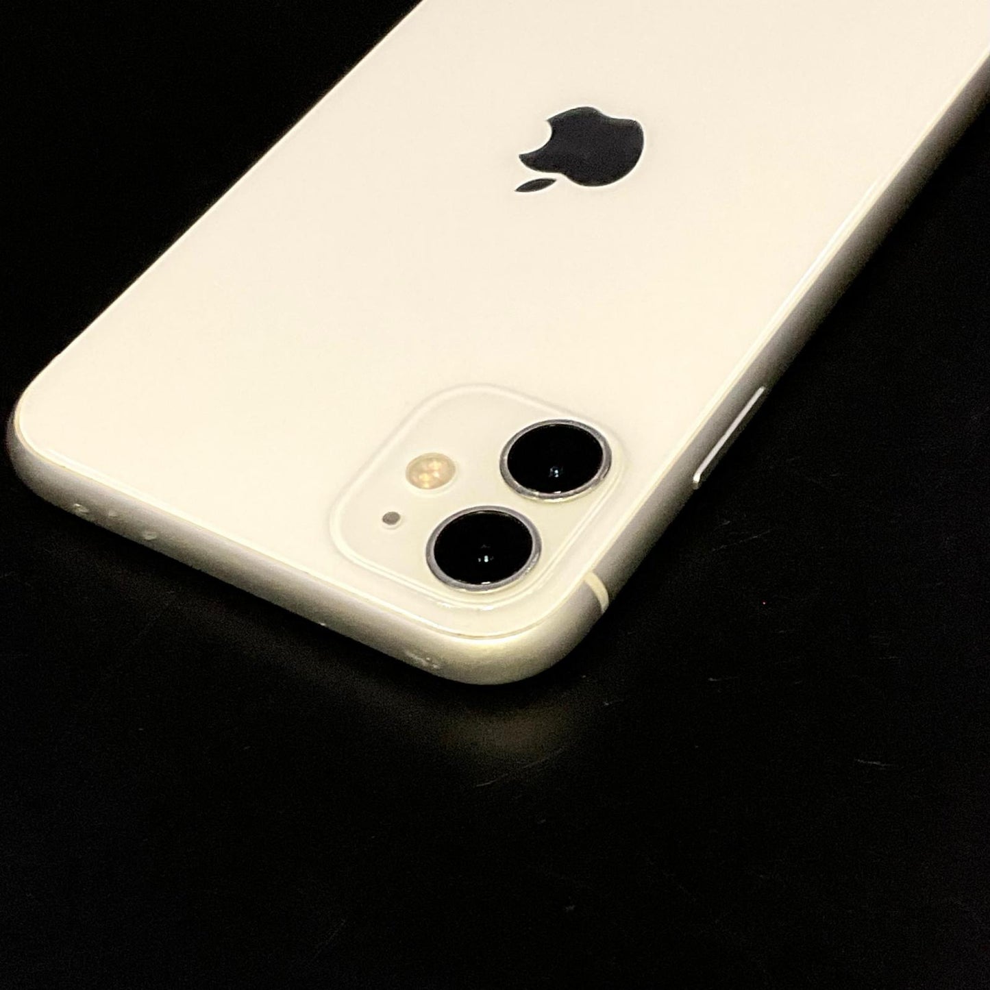 【最速発送】Apple iPhone iPhone 11 256GB ホワイト SIMフリー 白ロム【難有】