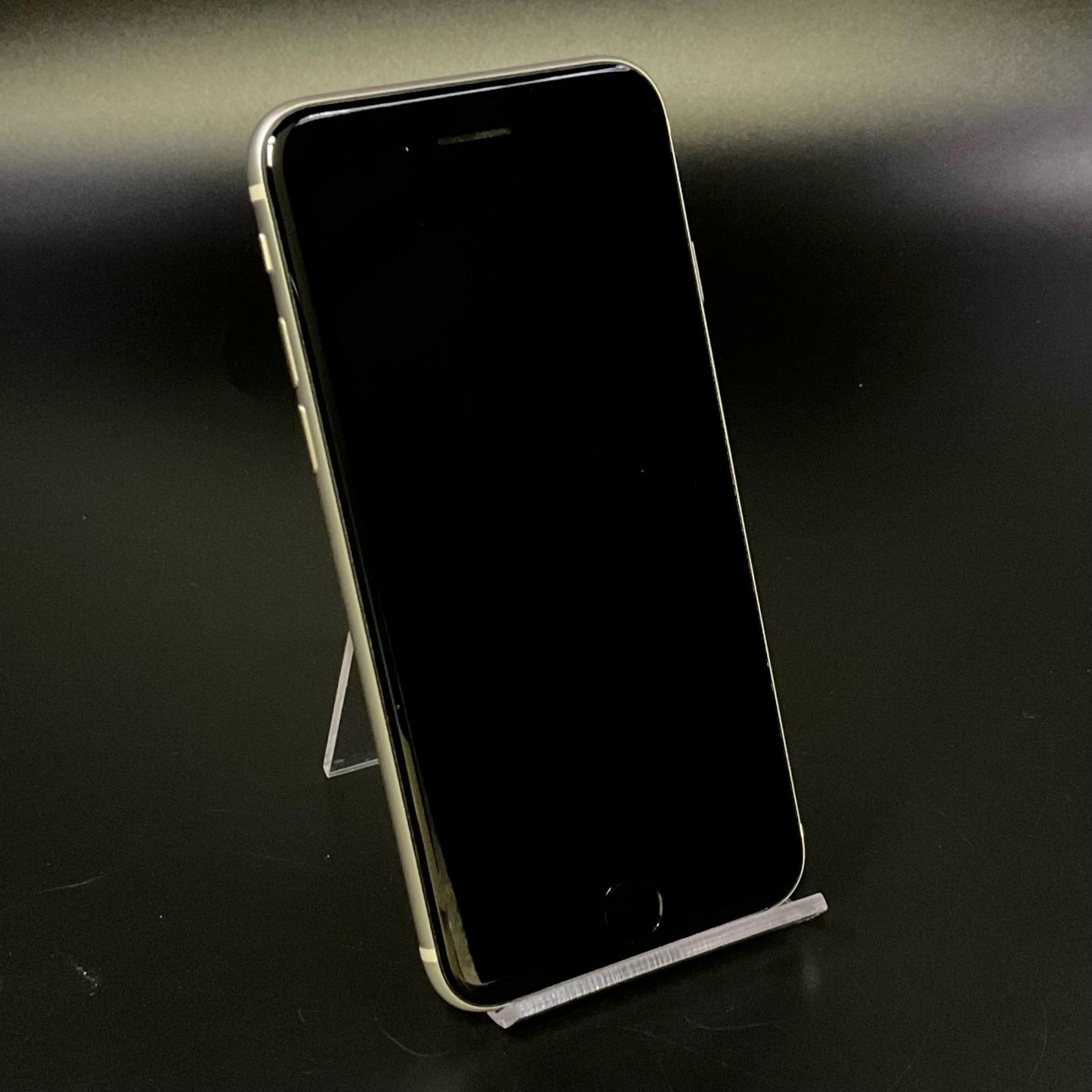 【全額返金保証】【最速発送】Apple iPhone iPhone SE（第3世代） 64GB スターライト Softbank 白ロム 動作確認済 78%