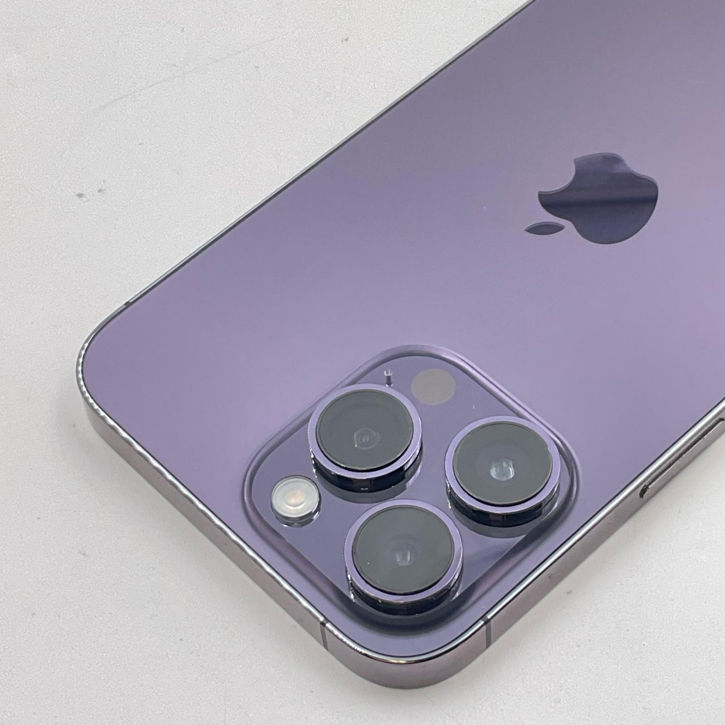 【全額返金保証】【最速発送】Apple iPhone iPhone 14 Pro Max 256GB ディープパープル docomo 白ロム 動作確認済 83%