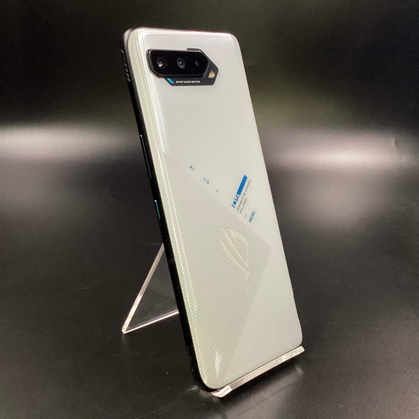 【最速発送】ASUS ROG Phone 5s 256GB ホワイト SIMフリー ZS676KS 白ロム【難有】