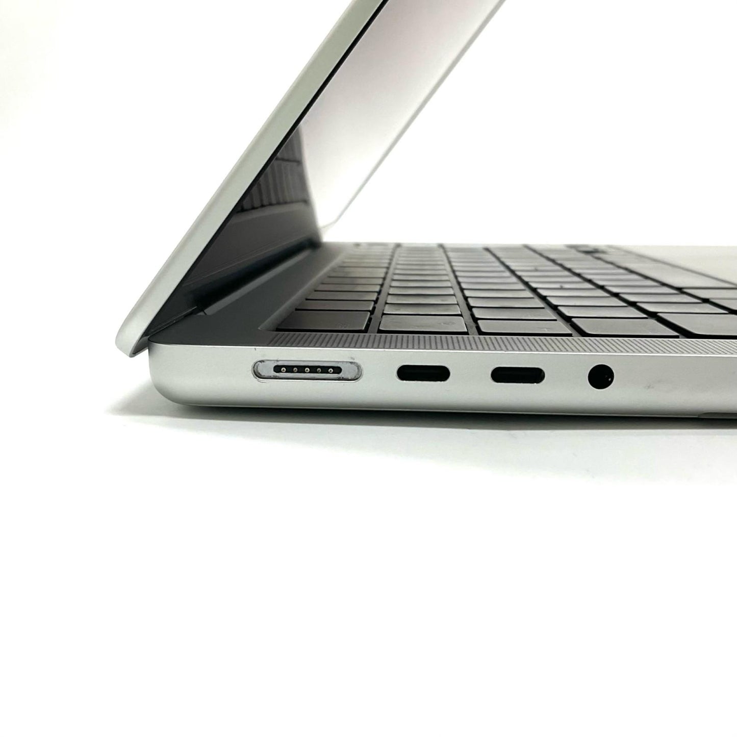 【全額返金保証】【最速発送】Apple MacBook Pro 14インチ 2021 M1 Pro 16GB M.2 SSD 2TB 80% 動作確認済
