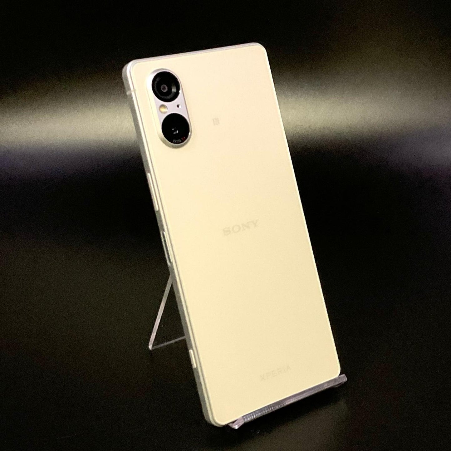 【全額返金保証】【最速発送】Sony Xperia 5 V 256GB プラチナシルバー SIMフリー XQ-DE44 白ロム 美品 動作確認済