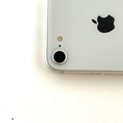 【全額返金保証】【最速発送】Apple iPhone iPhone 8 64GB シルバー 白ロム 動作確認済 93%