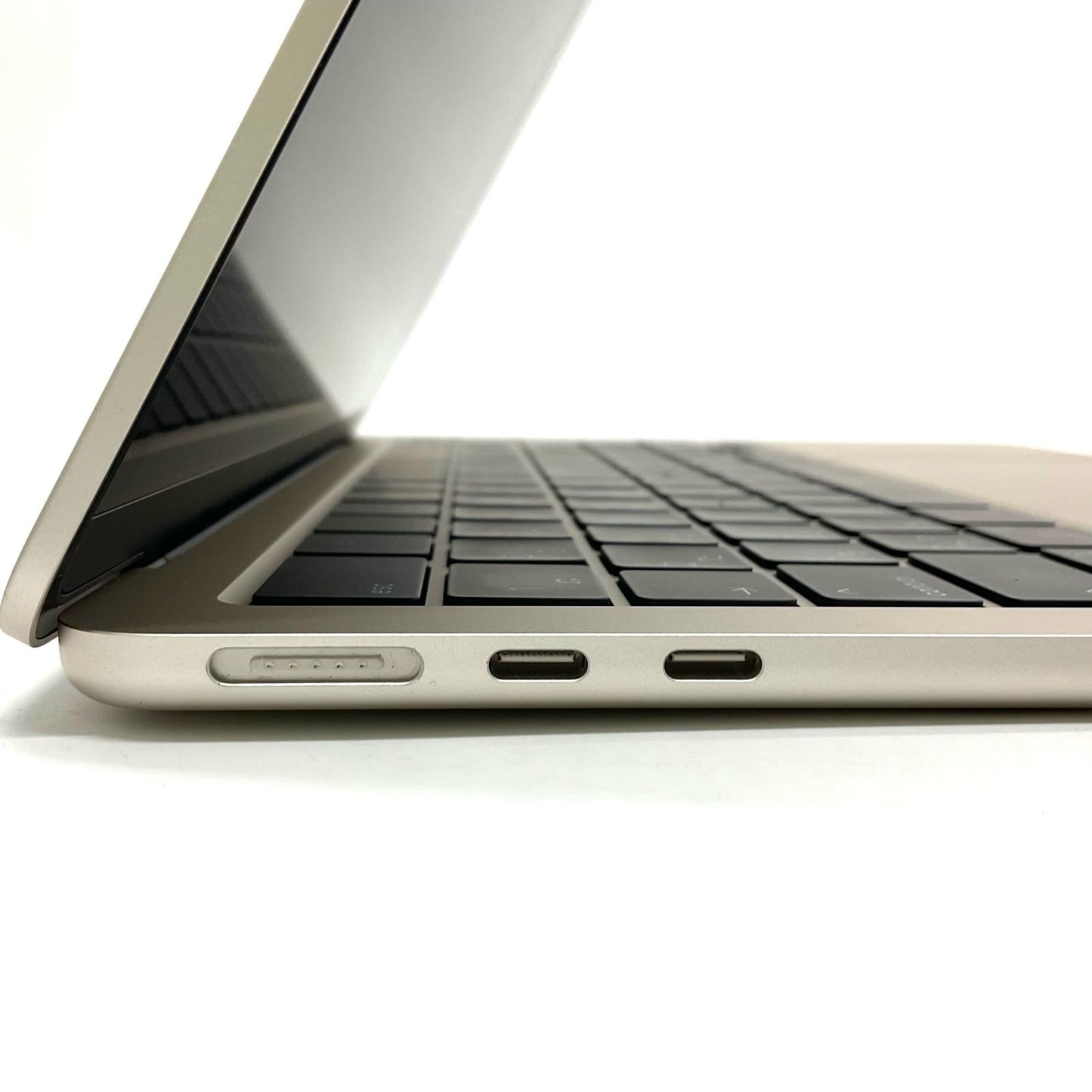 【全額返金保証】【最速発送】Apple MacBook Air 13.6インチ 2022 Apple M2 8GB M.2 SSD 512GB シルバー 99% 動作確認済