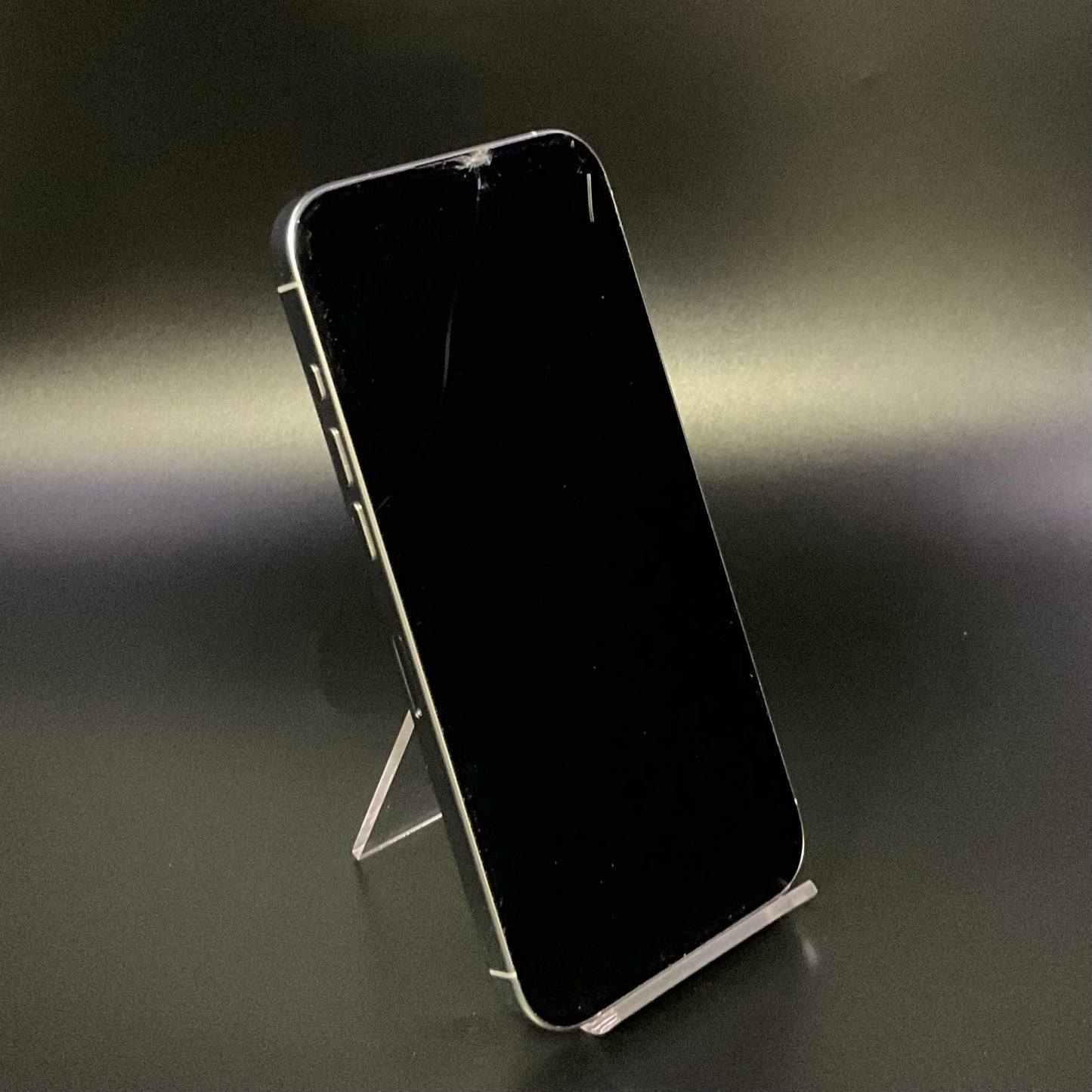 【最速発送】Apple iPhone iPhone 16 Pro Max 1TB ホワイトチタニウム au【難有】 93%