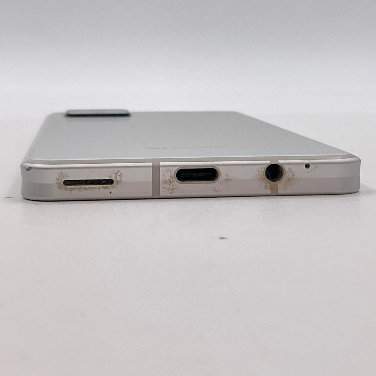 【全額返金保証】【最速発送】SHARP AQUOS sense6 128GB シルバー SIMフリー SH-M19 白ロム 動作確認済