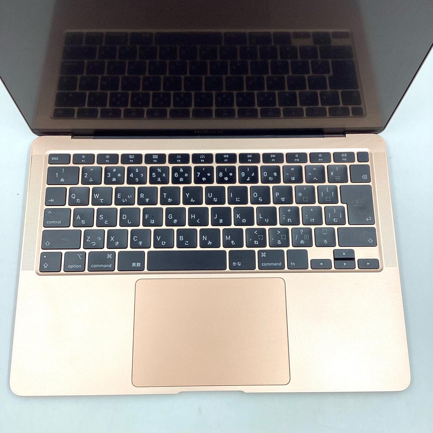 【全額返金保証】【最速発送】Apple MacBook Air 13インチ 2020 i3 デュアルコア 1.1GHz 8GB M.2 SSD 256GB ゴールド 82.1% 動作確認済