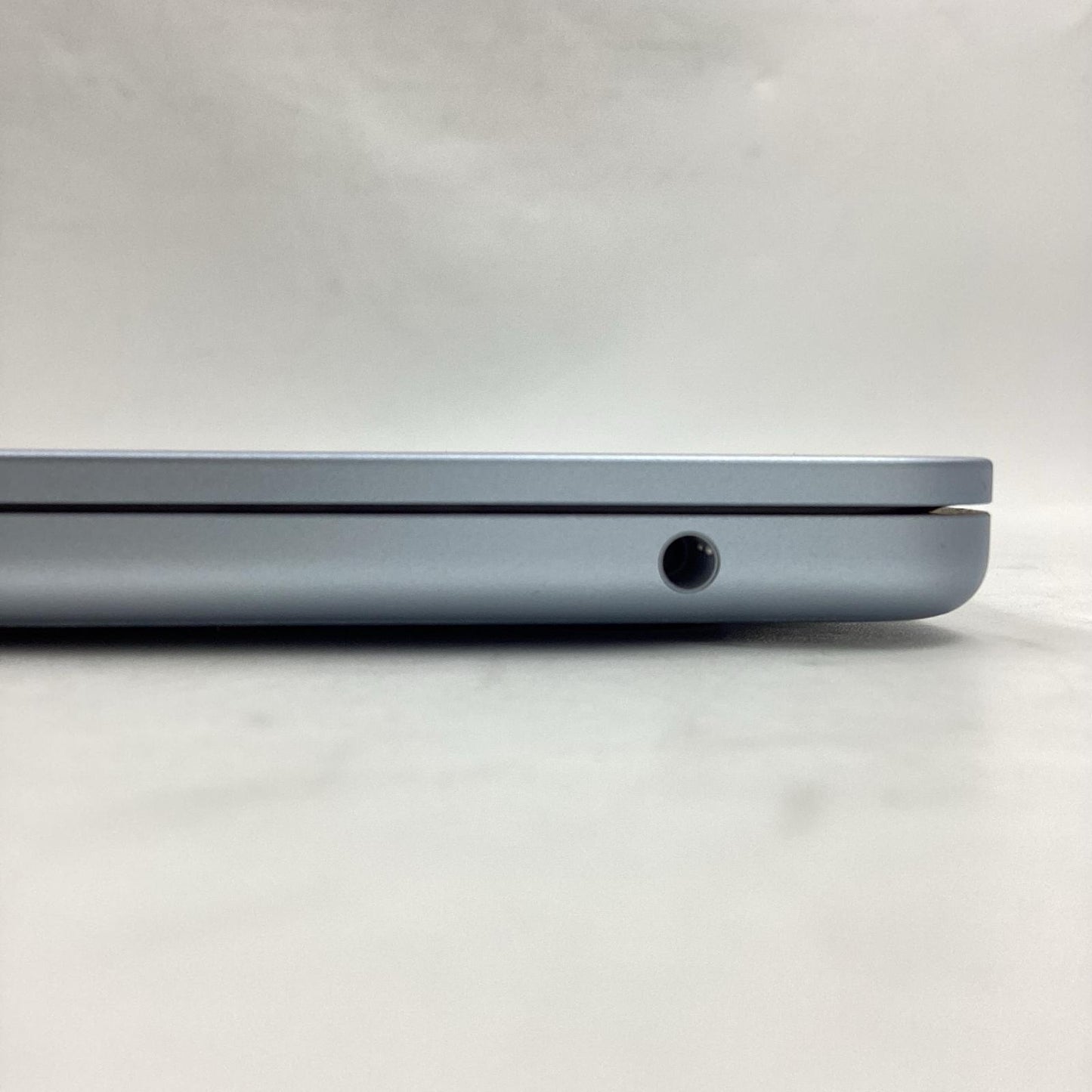 【全額返金保証】【最速発送】Apple MacBook Air 13インチ 2025 M4 16GB M.2 SSD 512GB スカイブルー 100% 超美品 動作確認済