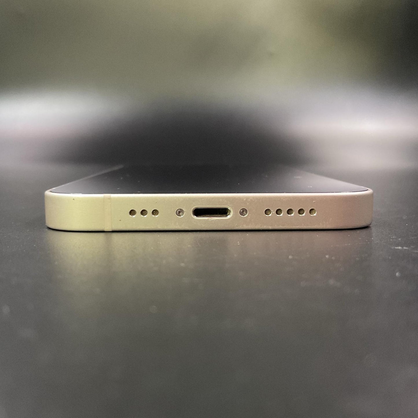 【全額返金保証】【最速発送】Apple iPhone iPhone 13 128GB スターライト au 動作確認済 78%