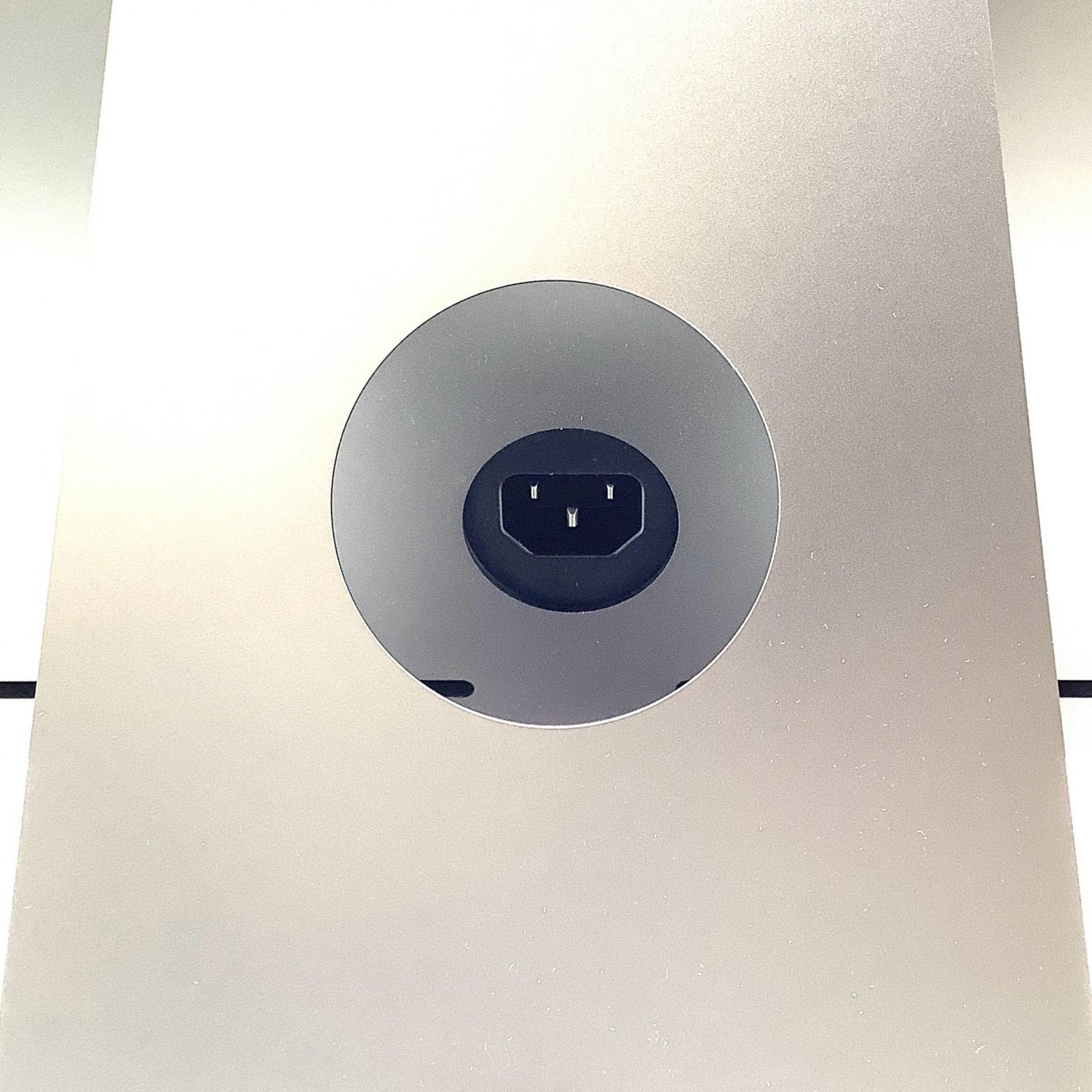【全額返金保証】【最速発送】Apple iMac Pro 27インチ 3.2GHz 8コア Intel XeonW 32GB M.2 SSD 1TB スペースグレイ 動作確認済