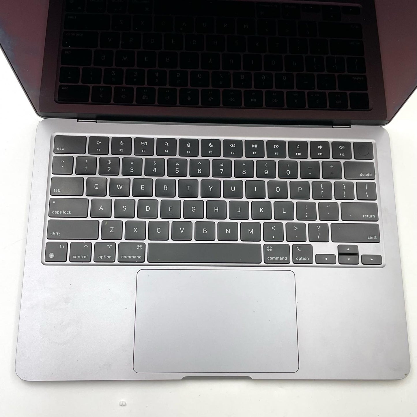 【全額返金保証】【最速発送】Apple MacBook Air 13インチ 2024 Apple M3 8GB SSD 512GB スペースグレイ 94% 美品 動作確認済