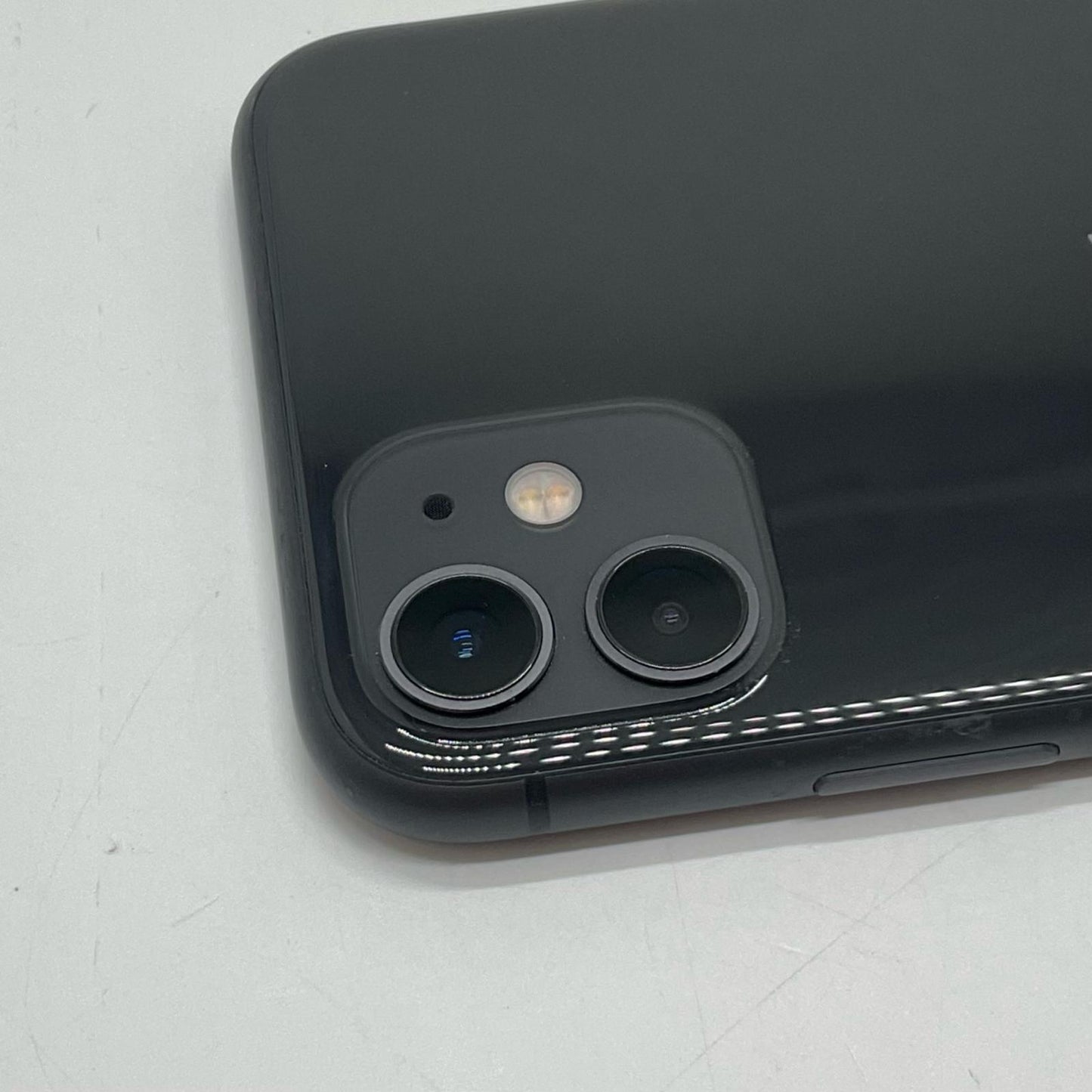 【最速発送】Apple iPhone iPhone 11 64GB ブラック SIMフリー 白ロム【難有】 79%