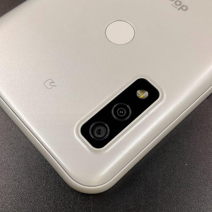 【全額返金保証】【最速発送】富士通 arrows 64GB ホワイト docomo F-51B 白ロム 動作確認済