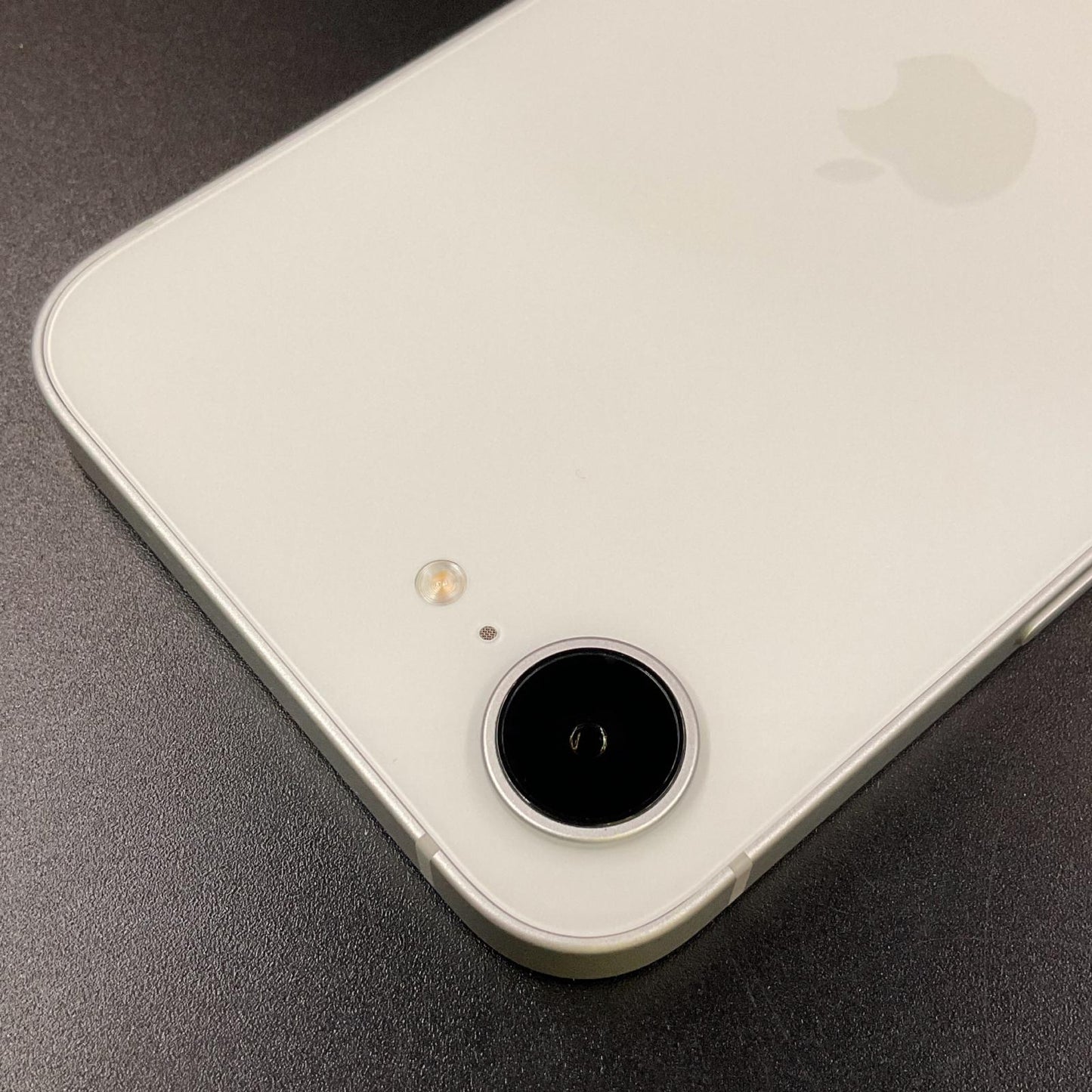 【全額返金保証】【最速発送】Apple iPhone iPhone 16e 128GB ホワイト Softbank SIMフリー 動作確認済 100%