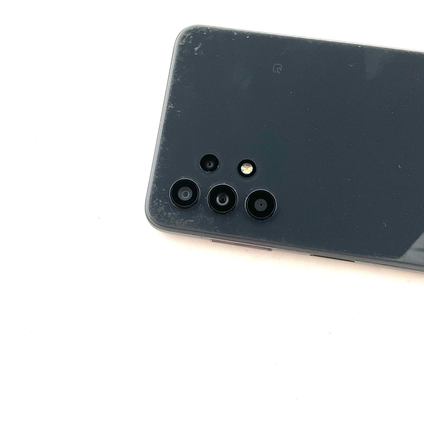 【最速発送】SAMSUNG Galaxy A32 5G 64GB オーサムブラック au SCG08 白ロム【難有】