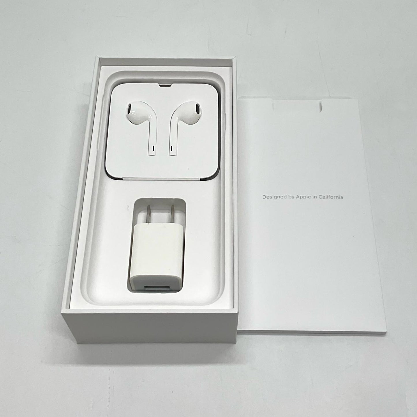 【全額返金保証】【最速発送】Apple iPhone iPhone SE（第2世代） 64GB (PRODUCT)RED Softbank SIMフリー 白ロム 動作確認済 84%