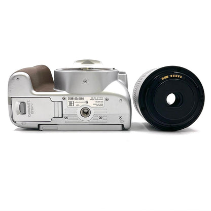 【全額返金保証】【最速発送】Canon デジタル一眼 EOS Kiss X10 EF-S18-55 IS STM レンズキット [シルバー] 美品 動作確認済