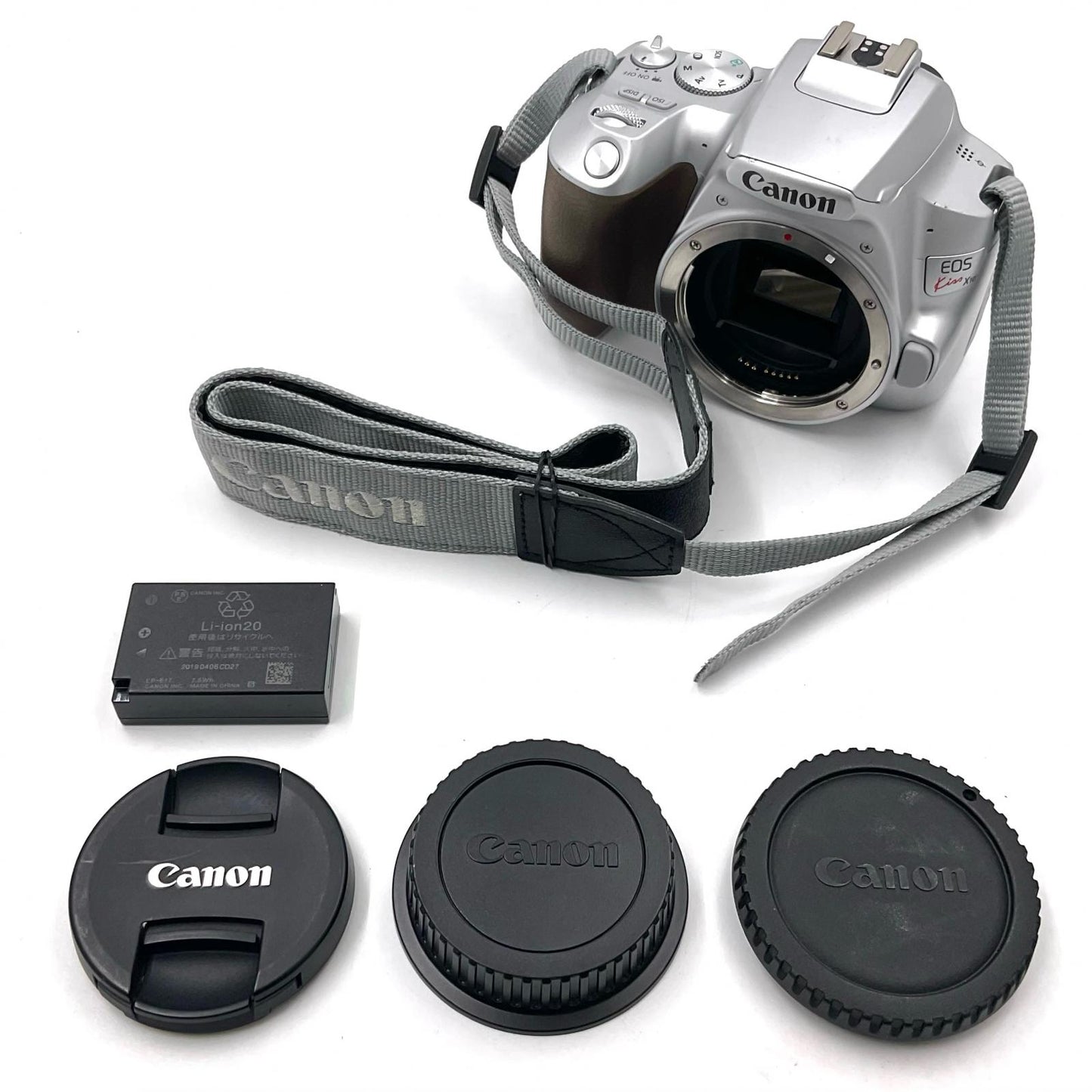 【全額返金保証】【最速発送】Canon デジタル一眼 EOS Kiss X10 EF-S18-55 IS STM レンズキット [シルバー] 美品 動作確認済