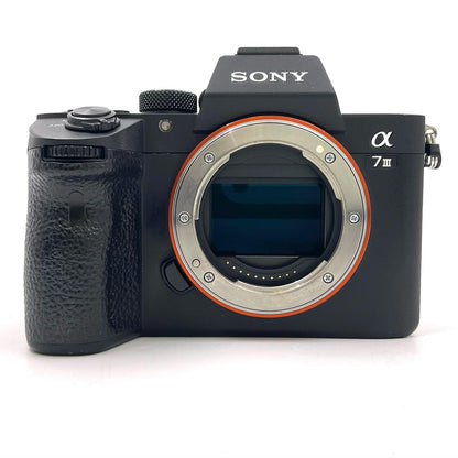 【全額返金保証】【最速発送】Sony デジタル一眼 α7 III ILCE-7M3 ボディ ブラック 動作確認済