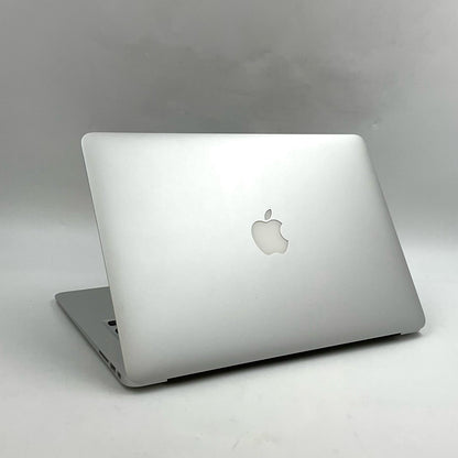 【全額返金保証】【最速発送】Apple MacBook Air 13インチ 2017 i5 デュアルコア 1.8GHz 8GB 128GB シルバー 86.5% 美品 動作確認済