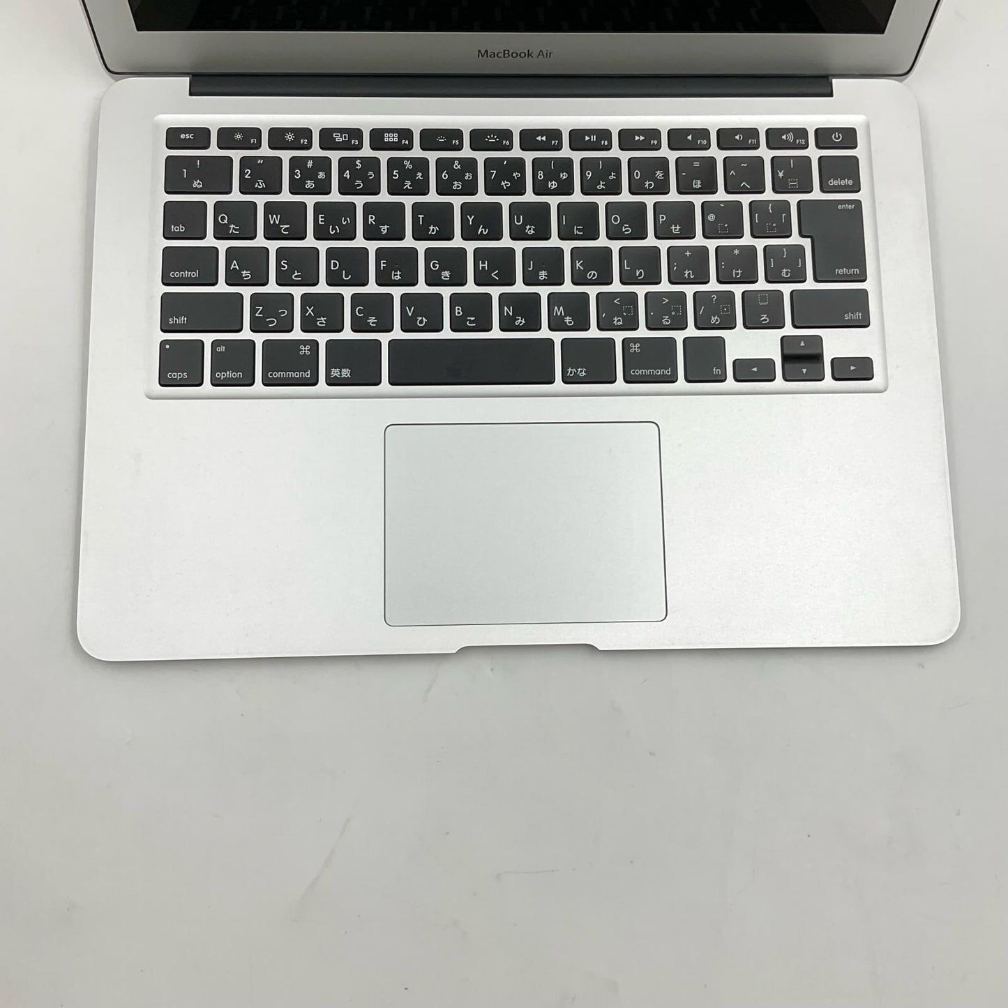 【全額返金保証】【最速発送】Apple MacBook Air 13インチ 2017 i5 デュアルコア 1.8GHz 8GB 128GB シルバー 86.5% 美品 動作確認済