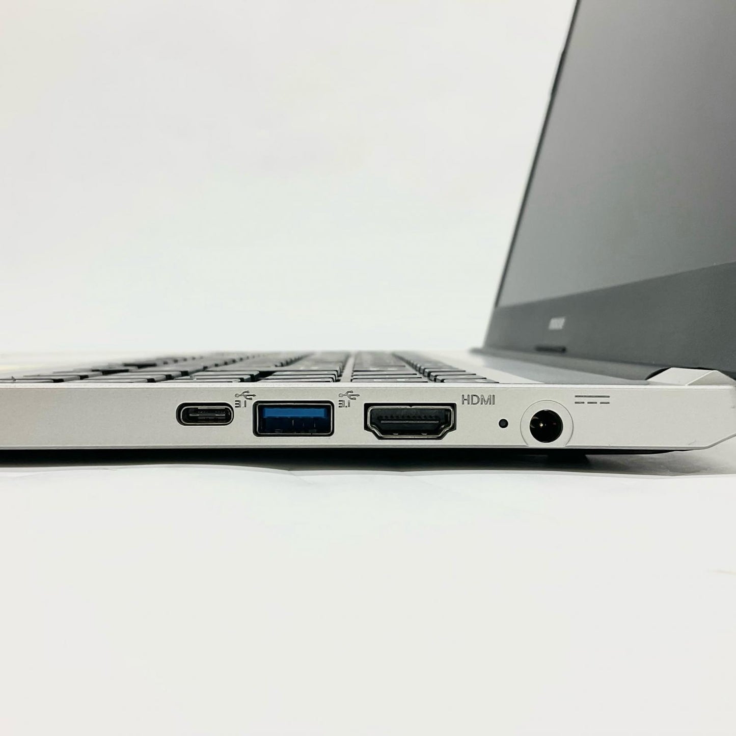 【全額返金保証】【最速発送】MouseComputer P5I7PCMNP22E P5I7PCMNP22E 11th Gen Intel Core i7-1165G7 16GB M.2 SSD 512GB 69.9% 動作確認済