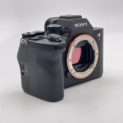 【全額返金保証】【最速発送】Sony デジタル一眼 α7 IV ILCE-7M4 ボディ ブラック 動作確認済