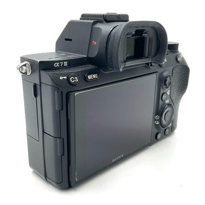 【全額返金保証】【最速発送】Sony デジタル一眼 α7 III ILCE-7M3 ボディ ブラック 動作確認済