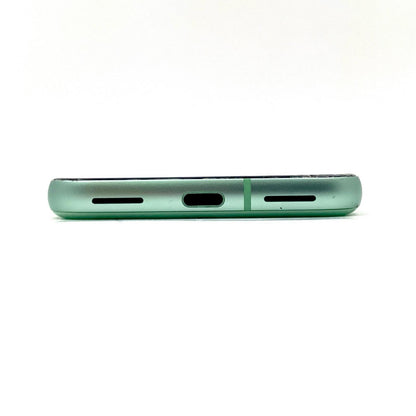 【最速発送】Google Pixel 8a 128GB Aloe docomo SIMフリー 白ロム【難有】