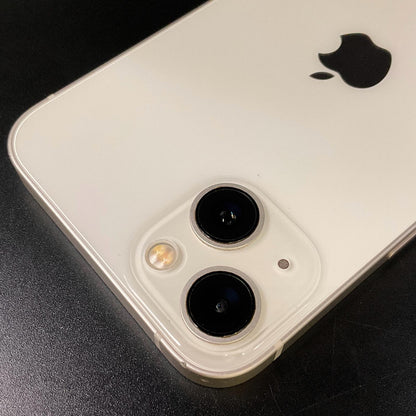 【全額返金保証】【最速発送】Apple iPhone iPhone 13 256GB スターライト docomo SIMフリー 白ロム 美品 動作確認済 90%