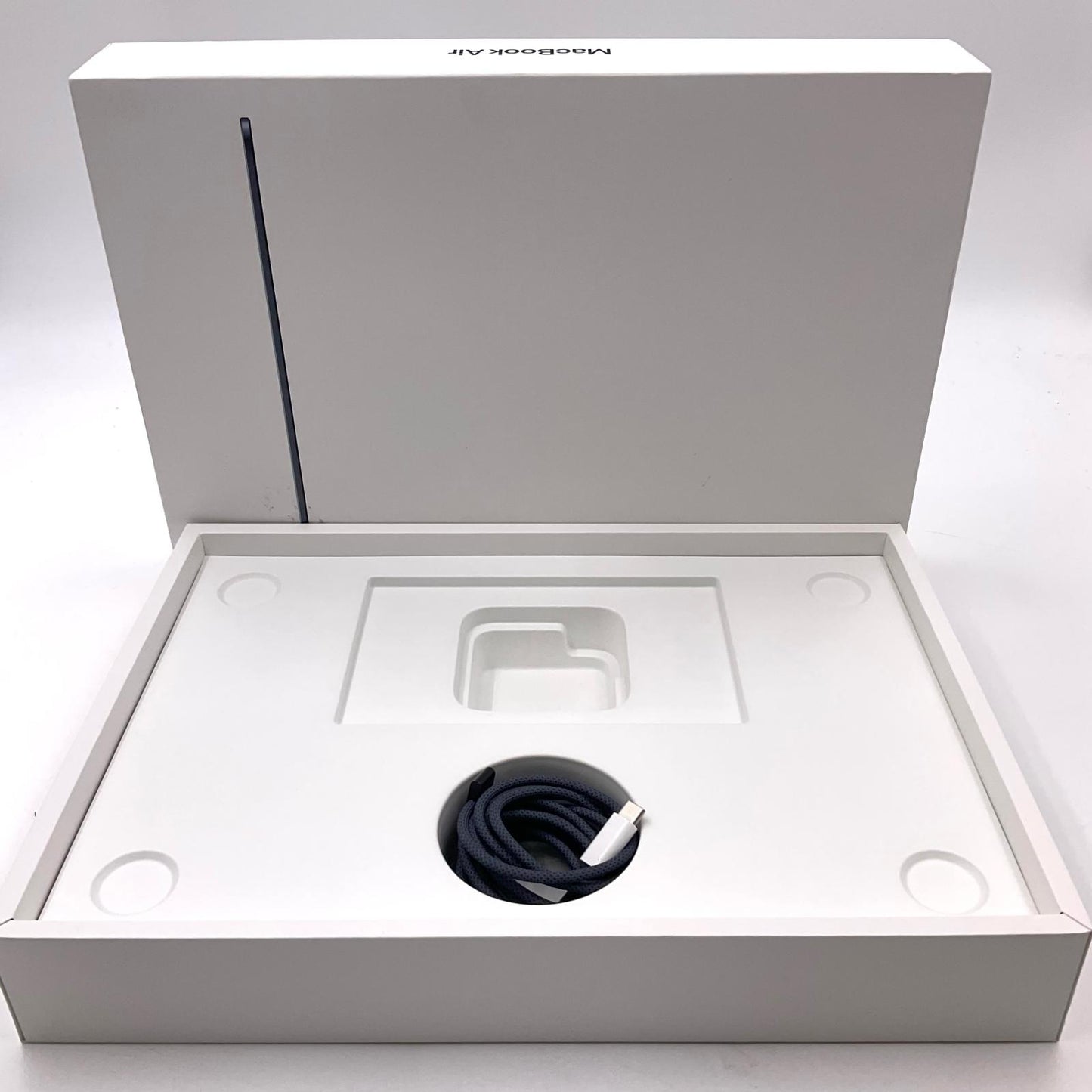 【全額返金保証】【最速発送】Apple MacBook Air 13.6インチ 2022 Apple M2 8GB SSD 256GB ミッドナイト 99.5% 動作確認済
