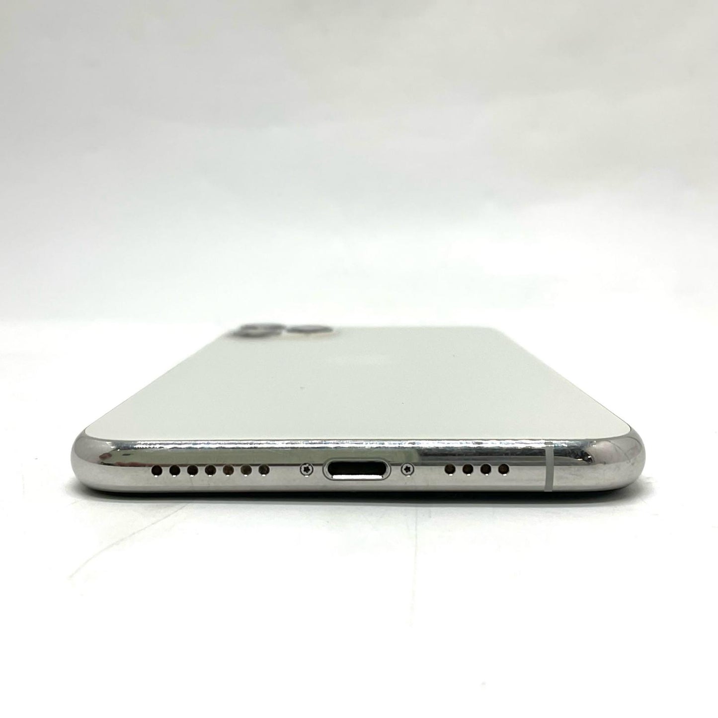 【全額返金保証】【最速発送】Apple iPhone iPhone 11 Pro Max 256GB シルバー Softbank 白ロム 動作確認済 72%