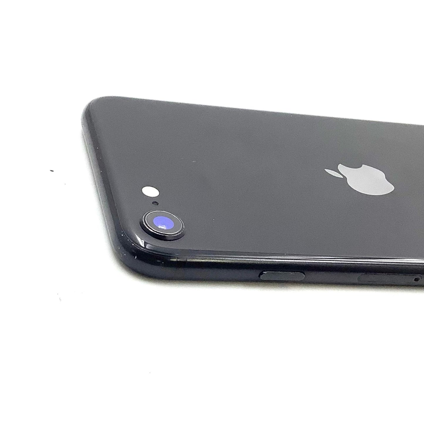 【全額返金保証】【最速発送】Apple iPhone iPhone SE（第2世代） 64GB ブラック au 白ロム 動作確認済 74%