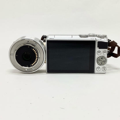 【最速発送】Nikon デジタル一眼 Nikon 1 J5 標準パワーズームレンズキット シルバー【難有】