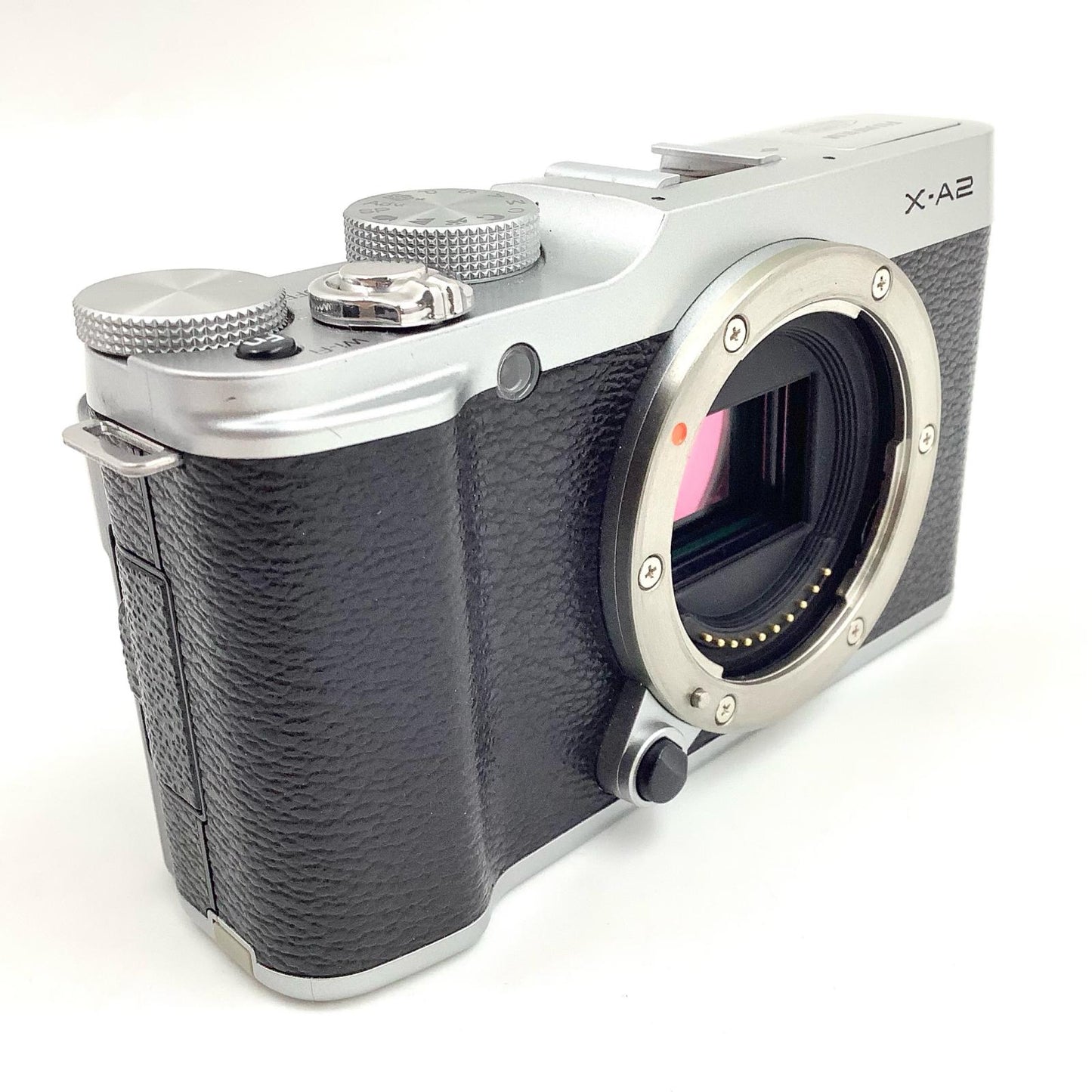 【全額返金保証】【最速発送】FUJIFILM デジタル一眼 X-A2 ボディ シルバー 動作確認済