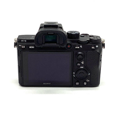 【全額返金保証】【最速発送】Sony デジタル一眼 α7 III ILCE-7M3 ボディ ブラック 超美品 動作確認済