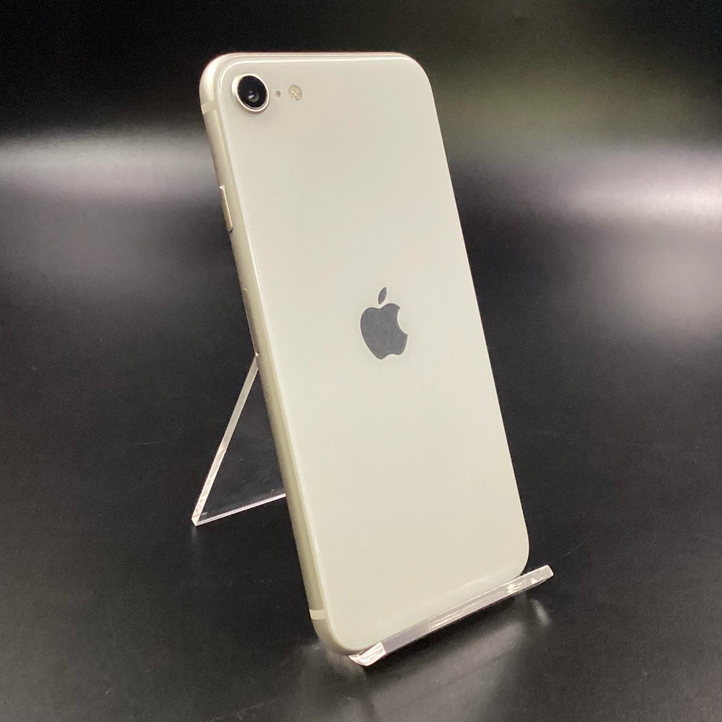 【全額返金保証】【最速発送】Apple iPhone iPhone SE（第3世代） 64GB スターライト Softbank 動作確認済 77%