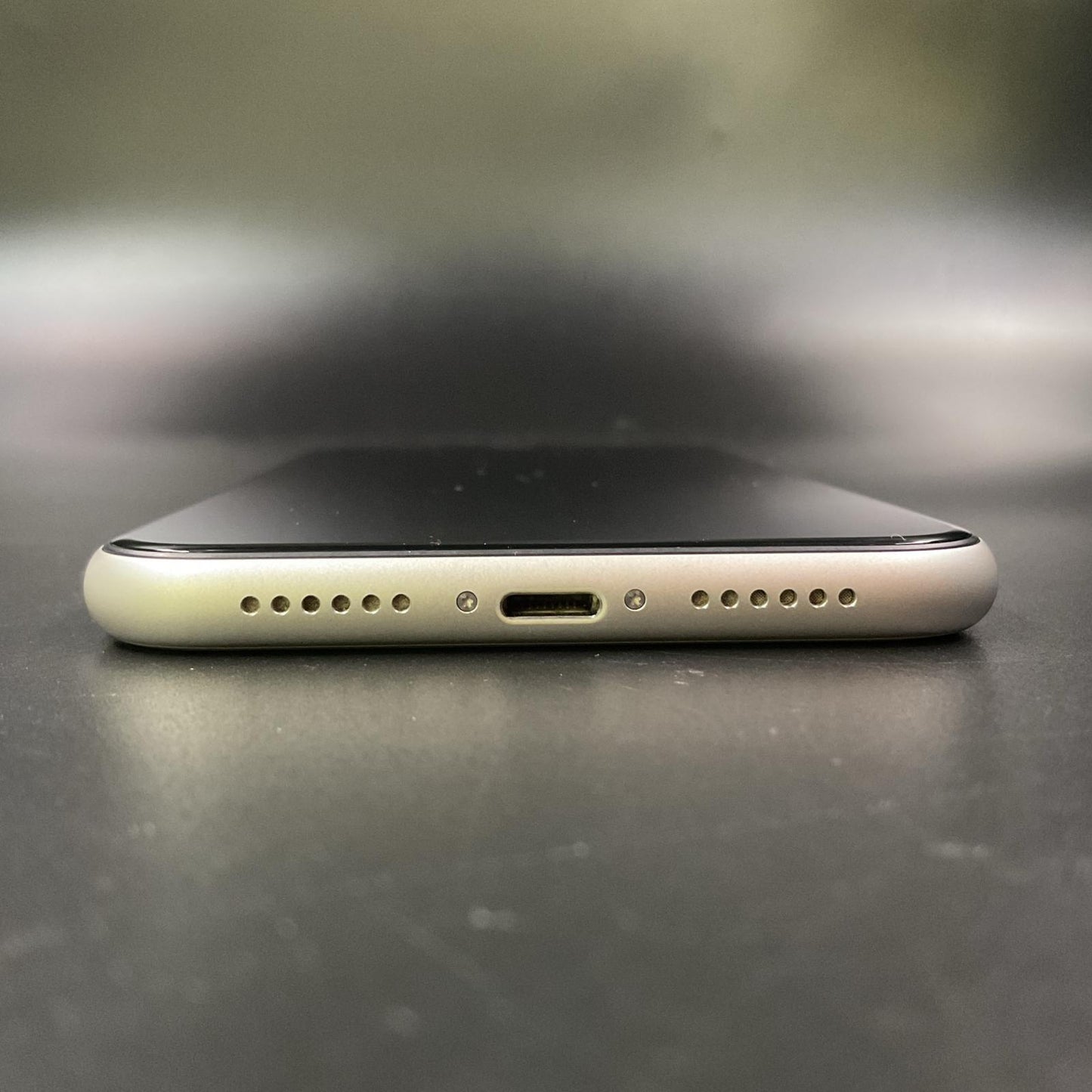 【最速発送】Apple iPhone iPhone 11 64GB ホワイト Softbank 白ロム【難有】 100%