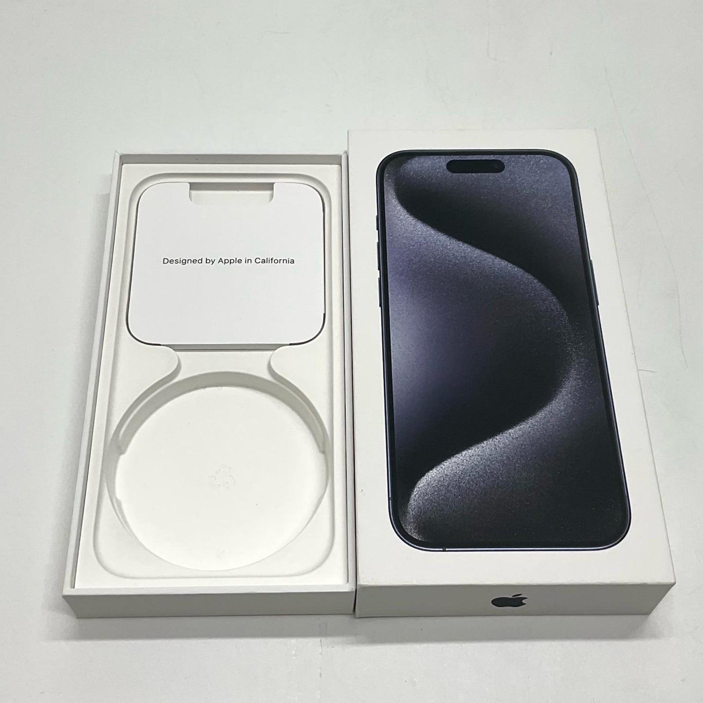 【全額返金保証】【最速発送】Apple iPhone iPhone 15 Pro 256GB ブルーチタニウム Softbank 美品 動作確認済 85%