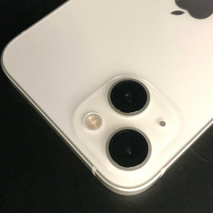 【全額返金保証】【最速発送】Apple iPhone iPhone 13 128GB スターライト docomo SIMフリー 白ロム 美品 動作確認済 87%