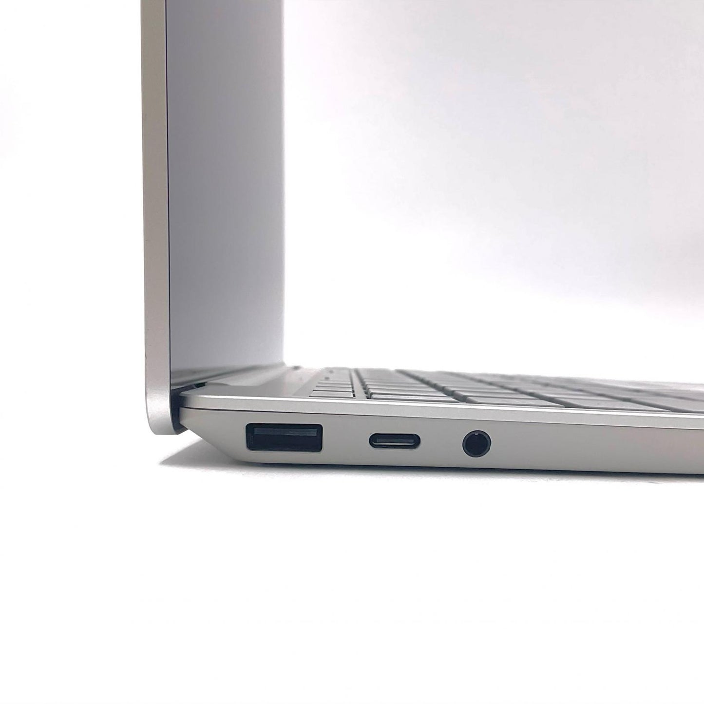 【最速発送】Microsoft Surface Laptop Go2 11th Gen Intel(R)Core (TM)i5-1135G7 @ 2.40GHz (2.42GHz) 8GB M.2 SSD 128GB 85.5%【難有】