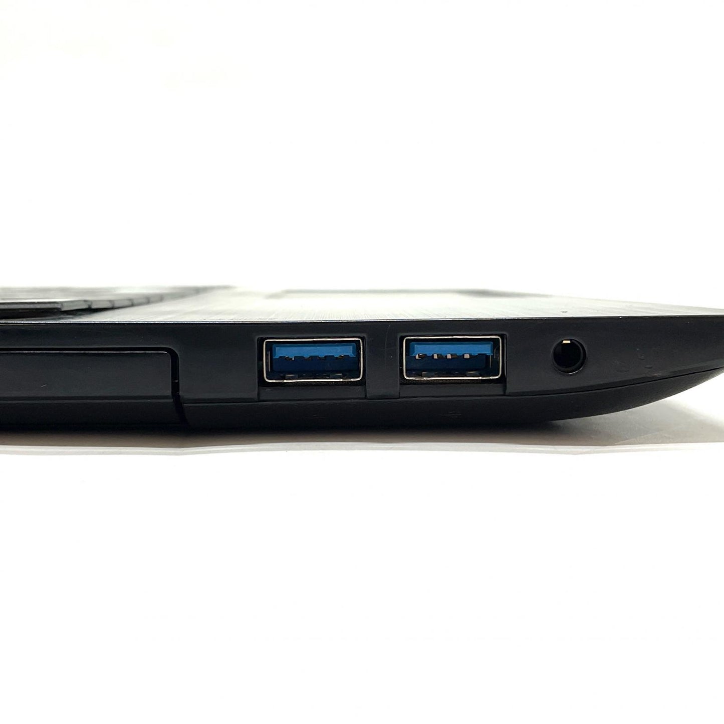 【最速発送】dynabook B65/M 第8世代 インテル Core i5 8250U(Kaby Lake Refresh)/1.6GHz/4コア 4GB HDD 500GB【難有】