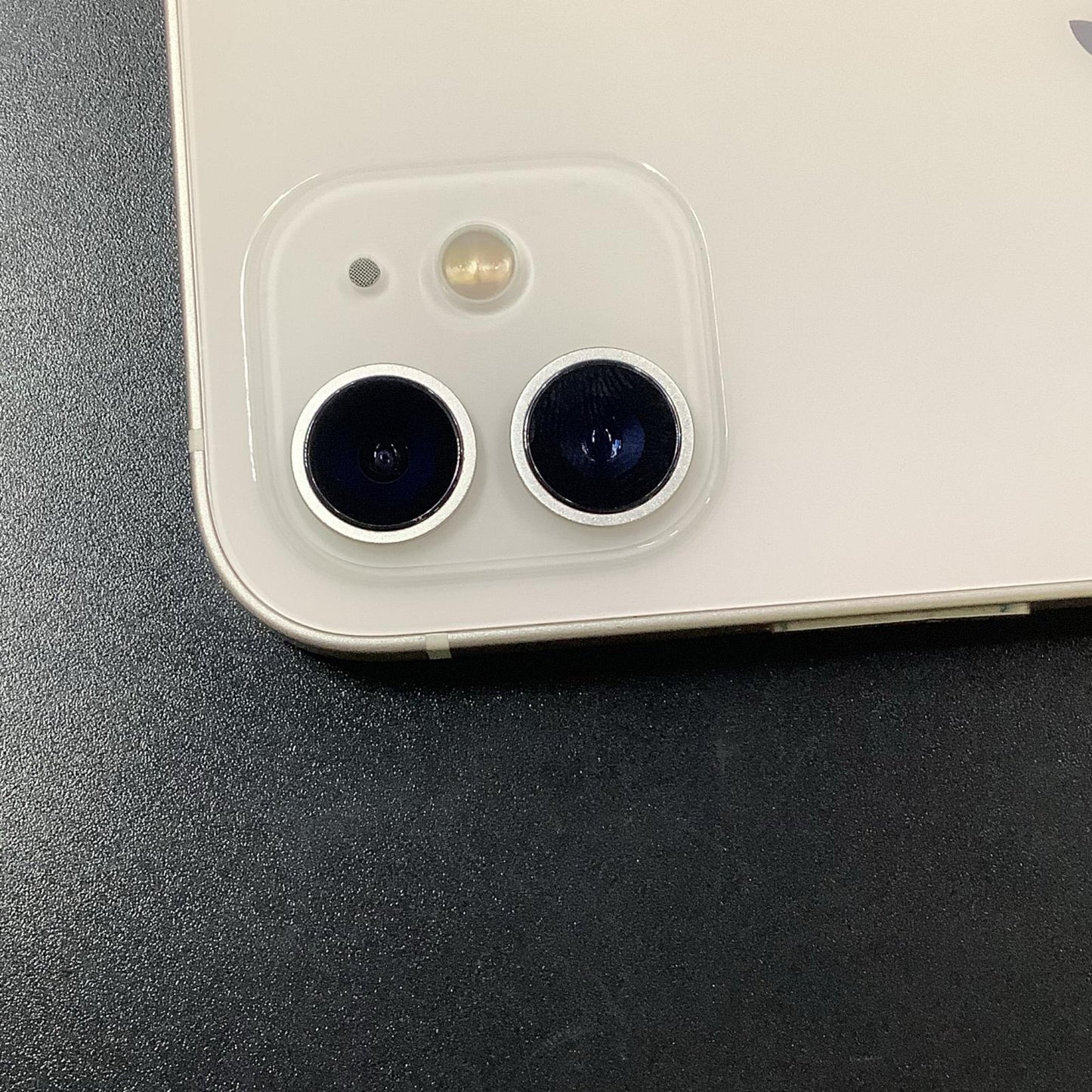 【全額返金保証】【最速発送】Apple iPhone iPhone 12 64GB ホワイト Softbank 白ロム 美品 動作確認済 81%
