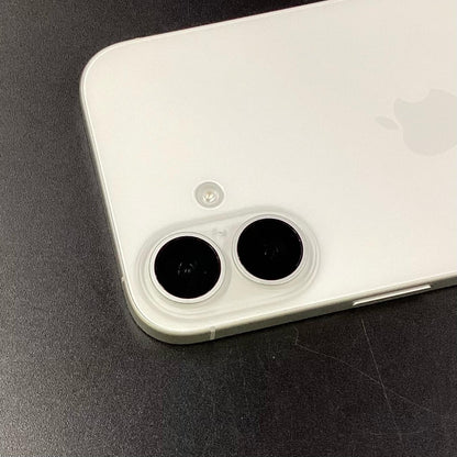 【全額返金保証】【最速発送】Apple iPhone iPhone 16 128GB ホワイト docomo 美品 動作確認済 100%