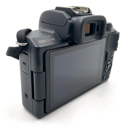 【全額返金保証】【最速発送】Canon デジタル一眼 EOS Kiss M ボディ ブラック 動作確認済