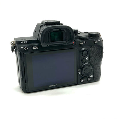 【全額返金保証】【最速発送】Sony デジタル一眼 α7 III ILCE-7M3 ボディ ブラック 動作確認済