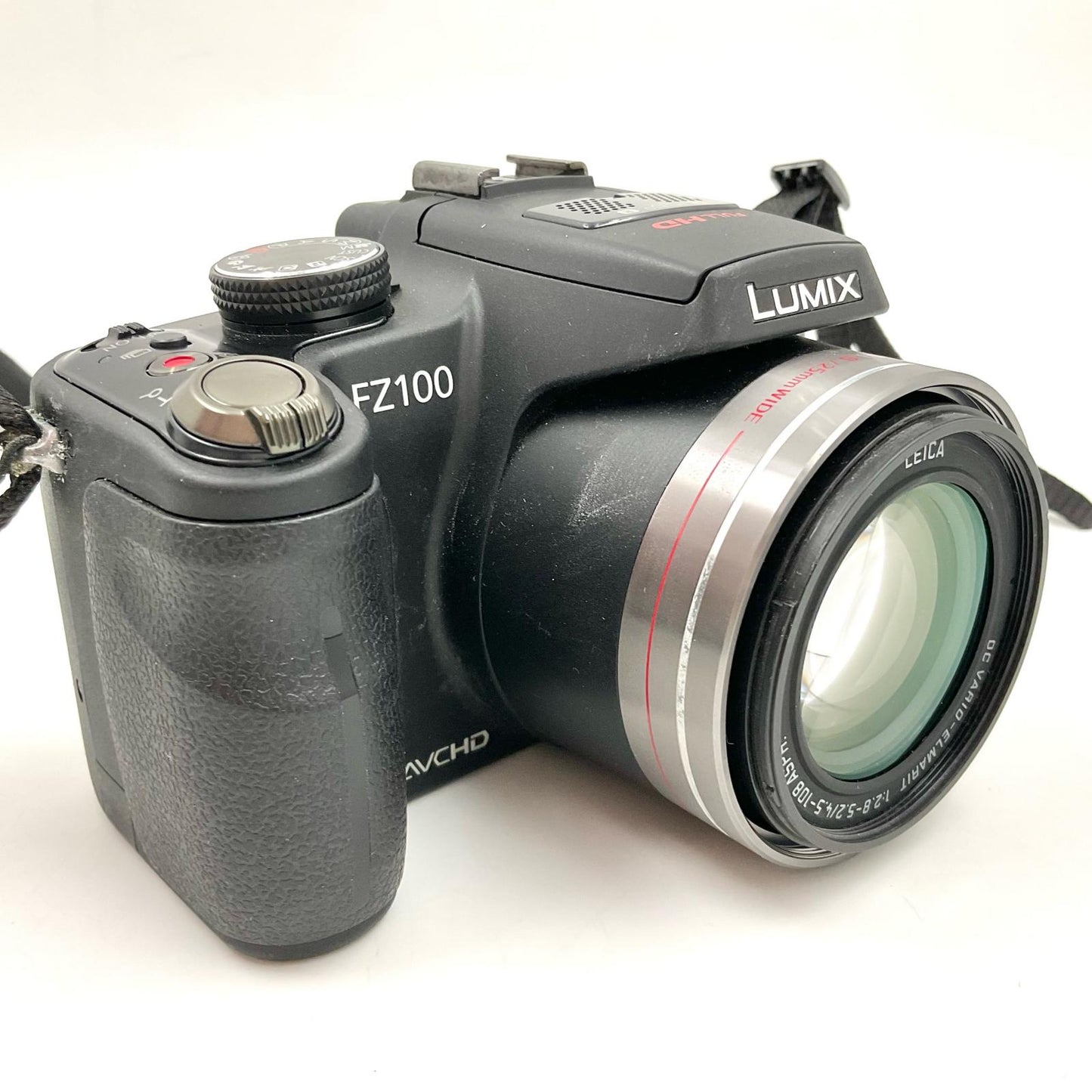 【全額返金保証】【最速発送】Panasonic コンパクトデジタルカメラ LUMIX DMC-FZ100 動作確認済